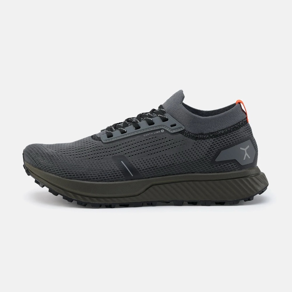 Flux Footwear *NWOB* Unisex Adapt Trail Runner Shoes